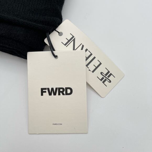 Eterne | NWT Luca Cashmere Scarf in Black 67.5in x 18.5in - Picture 5 of 8